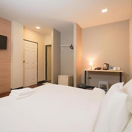 Go Inn Silom Bts St Louis V โกอินน์ สีลม 2 Bangkok Exteriör bild